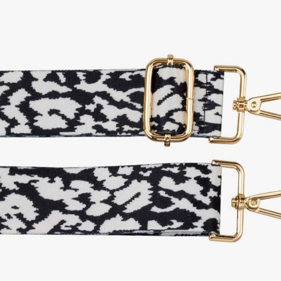 Leopard Print Adjustable Purse 👜 Strap with Gold Accents - Picture 3 of 3